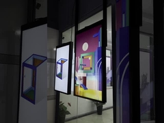 Pantalla LCD de doble cara de alto brillo de 65 pulgadas, 2500 nits, legible a la luz del sol