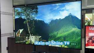 Televisor exterior impermeable de 86"