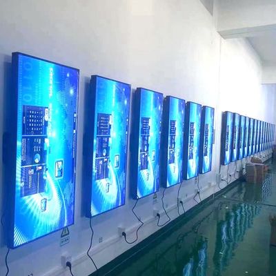 El panel de exhibición del LCD de la ventana de la tienda de 55 pulgadas que cuelga 3500nits 1080p
